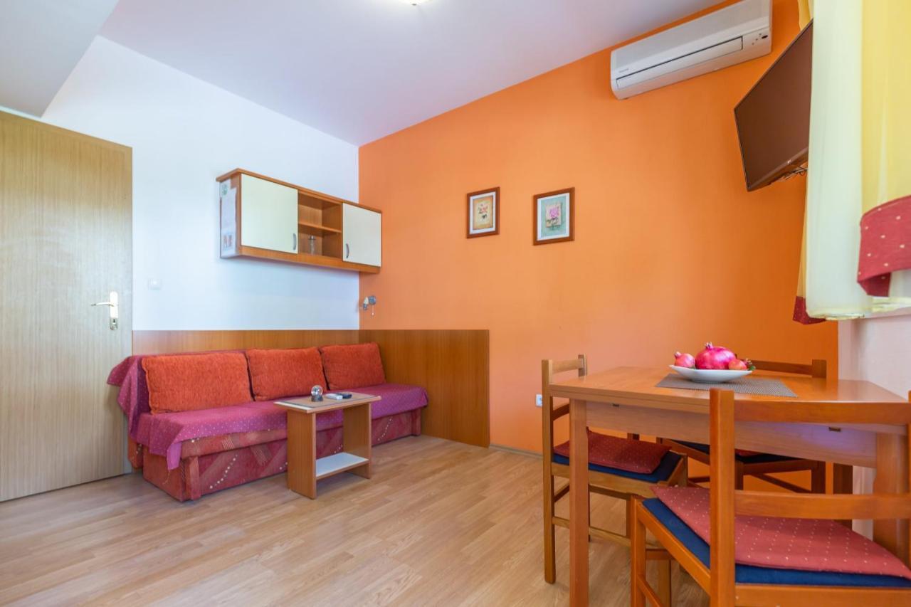 Villa Rossa 2 Tucepi Bagian luar foto